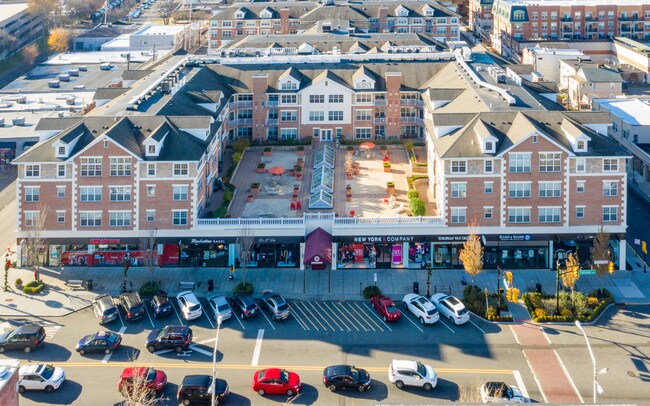Towne Center at Englewood in Englewood, NJ - Building Photo - Building Photo