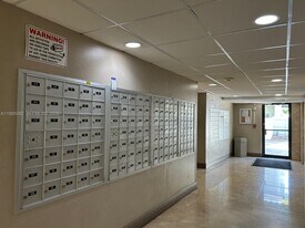 1805 Sans Souci Blvd in North Miami, FL - Building Photo