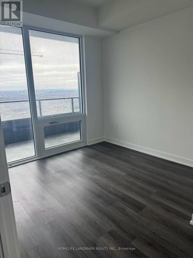 448 Burnhamthorpe Rd W in Mississauga, ON - Building Photo - Building Photo