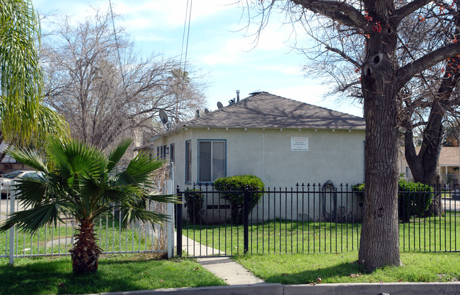 1493 Belle St in San Bernardino, CA - Building Photo - Building Photo