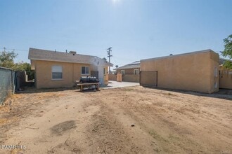 2725 Desert St in Rosamond, CA - Building Photo - Building Photo