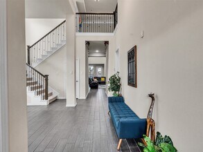 27927 Coulter Dr in Spring, TX - Foto de edificio - Building Photo