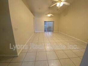 909 SE 14th St in Cape Coral, FL - Building Photo - Building Photo
