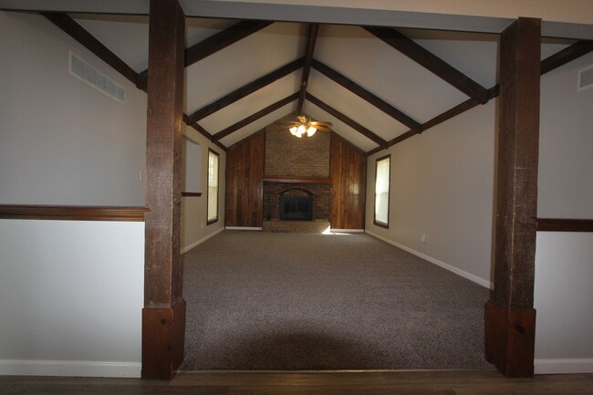 2208 NW 11th St