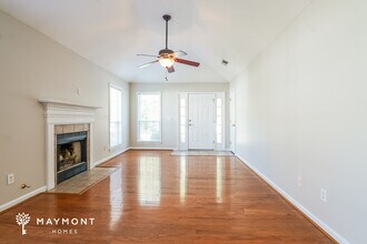 376 Walker Way in Pelham, AL - Building Photo - Building Photo