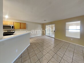 1028 Pleasant Run Ct in Henderson, NV - Building Photo - Building Photo