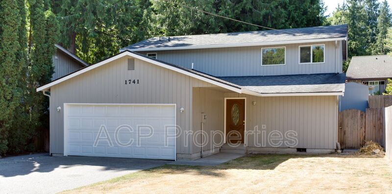 1741 Electric Ave in Bellingham, WA - Building Photo