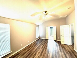 7008 Seton Hall Dr in Fort Worth, TX - Building Photo - Building Photo