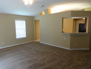 1730 Hudderfield Cir W in Jacksonville, FL - Building Photo - Building Photo