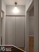 832 W Wolfram St, Unit 837-101 in Chicago, IL - Building Photo - Building Photo