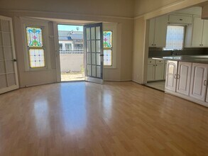 1402 Alhambra Rd in Alhambra, CA - Building Photo - Building Photo