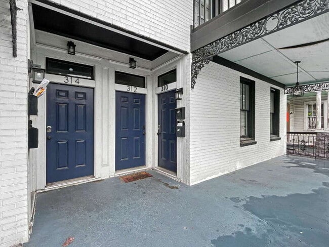 310 W 42nd St in Savannah, GA - Building Photo - Building Photo