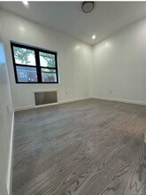 35-44 172nd St in Queens, NY - Building Photo - Building Photo