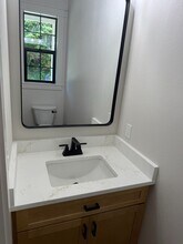 883 Wall St in North Bend, OR - Building Photo - Building Photo