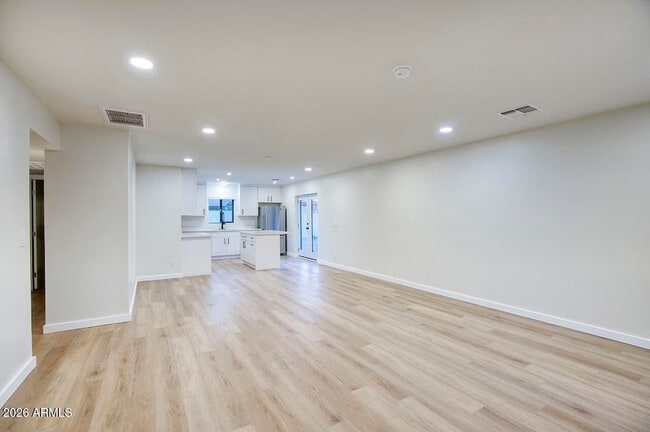 8015 W Roma Ave in Phoenix, AZ - Building Photo - Building Photo