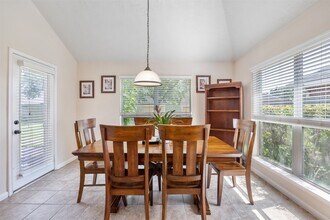 9014 Carriage Point Dr in Sugar Land, TX - Building Photo - Building Photo