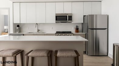1155 NE 126th St, Unit 832 in North Miami, FL - Building Photo - Building Photo