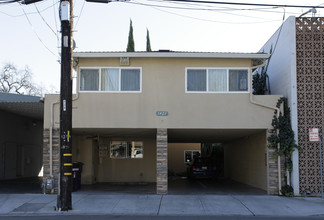 3427 Golden Gate Way in Lafayette, CA - Building Photo - Building Photo