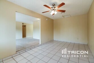 1735 N 72nd St in Mesa, AZ - Building Photo - Building Photo