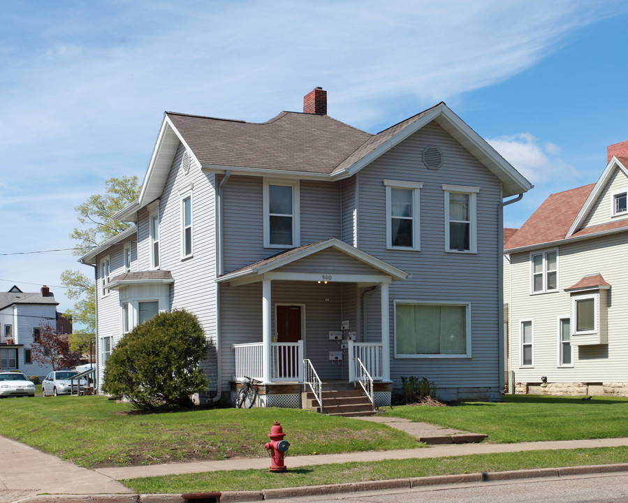 820 S Barstow St in Eau Claire, WI - Building Photo