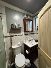 32-26-32106 106th St in Queens, NY - Building Photo - Building Photo