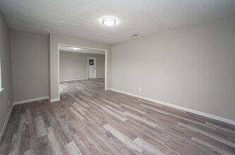 317 Pear St in La Marque, TX - Building Photo - Building Photo