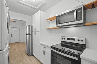 701 28th St in Galveston, TX - Building Photo - Building Photo