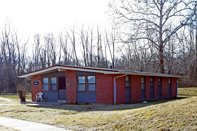 Alton Acres in Alton, IL - Foto de edificio - Building Photo