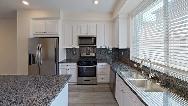 191 Steely in Irvine, CA - Building Photo - Building Photo
