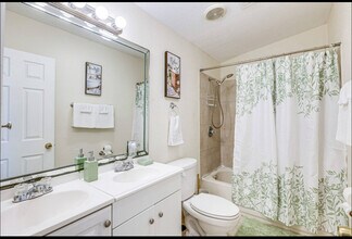 716 21st St in West Palm Beach, FL - Foto de edificio - Building Photo