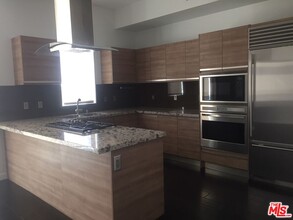 3119 Vía Dolce in Marina Del Rey, CA - Building Photo - Building Photo