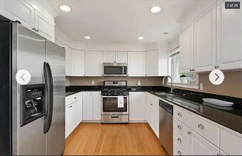 20515 NE 78th St in Redmond, WA - Building Photo - Building Photo