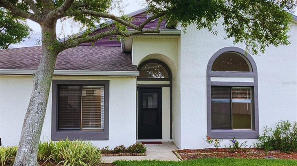 88 Lakepointe Cir in Kissimmee, FL - Building Photo