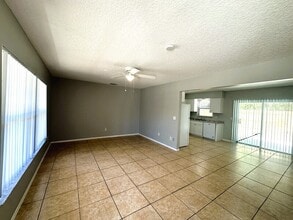 5434 Decatur St in Orlando, FL - Building Photo - Building Photo