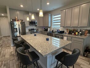 1603 Ocaso Dr in Laredo, TX - Building Photo - Building Photo