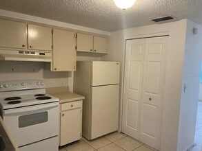 6939 McBride Ct in New Port Richey, FL - Building Photo - Building Photo