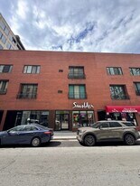 444 N State St, Unit 2G in Chicago, IL - Building Photo