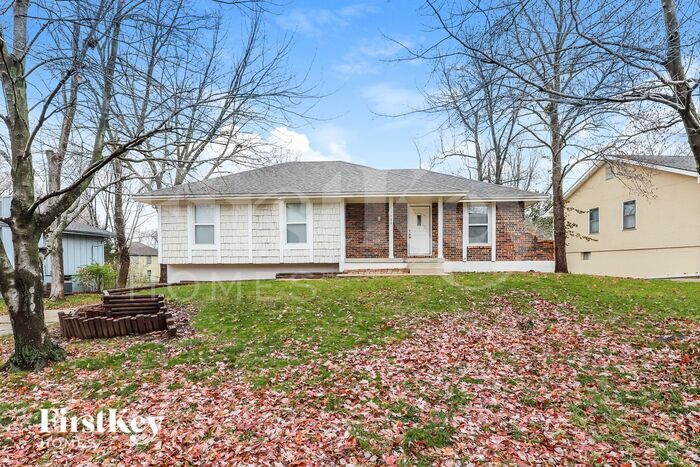 1920 SW 4th St in Lee's Summit, MO - Building Photo