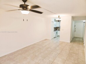 11453 NW 39th Ct, Unit 111 in Coral Springs, FL - Building Photo - Building Photo