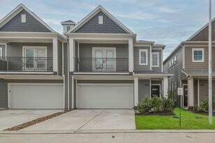 16571 Oasis Glade Dr in Richmond, TX - Building Photo