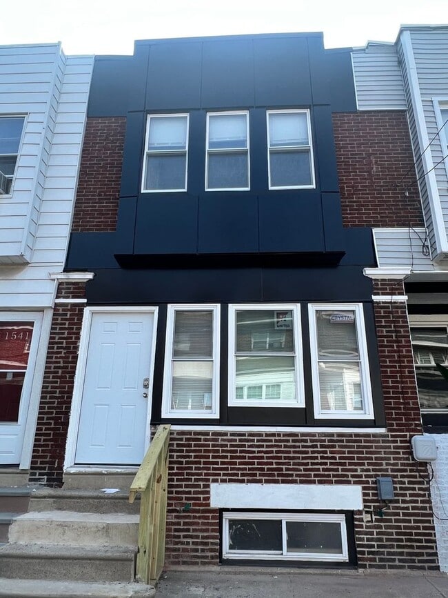 property at 1543 S 30th St