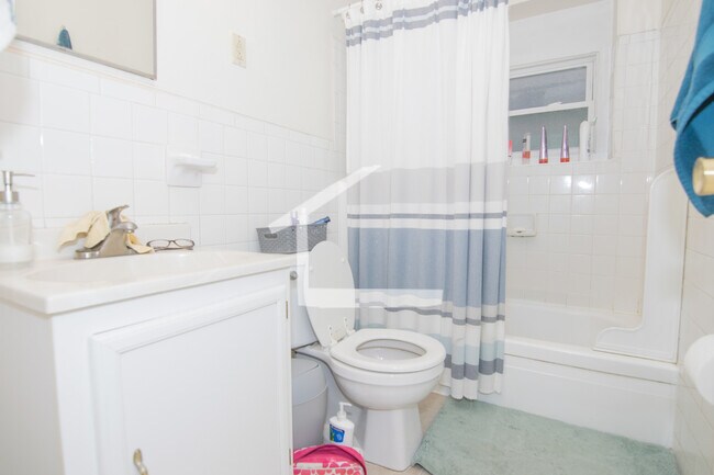 212 Hemenway St, Unit 1 in Boston, MA - Building Photo - Building Photo