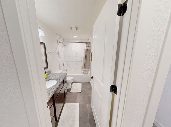 512 N 10th St, Unit SI ID1270853P in De Pere, WI - Building Photo - Building Photo