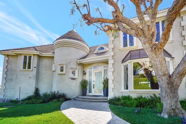 property at 3000 Sequit Dr