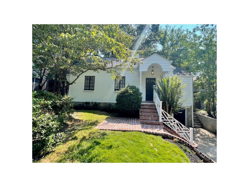 477 Princeton Way NE in Atlanta, GA - Building Photo