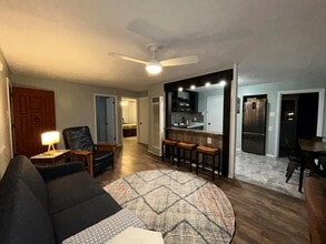 205 S 11th St in Alpine, TX - Building Photo - Building Photo