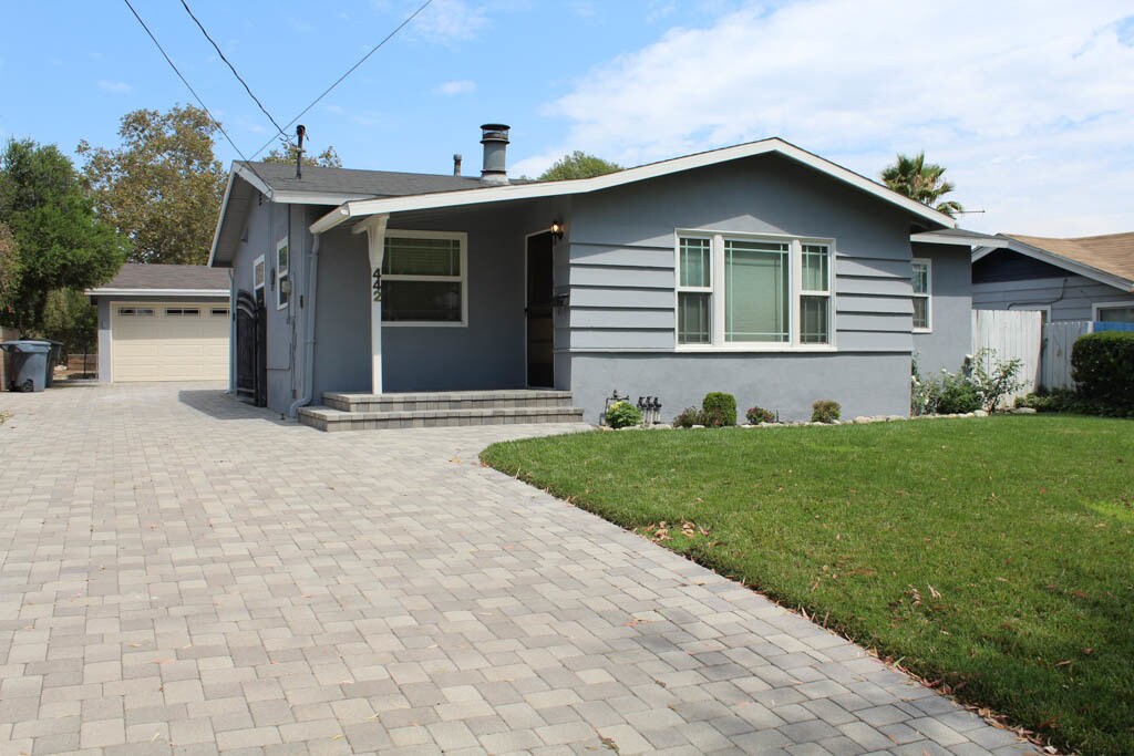 442 S College Ave in Claremont, CA - Building Photo
