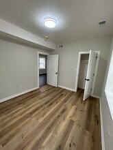 1110 W Marquette Rd in Chicago, IL - Building Photo - Building Photo