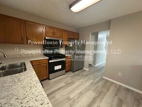 115 Yately Ct in Johns Creek, GA - Building Photo - Building Photo