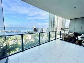 480 NE 31st St, Unit # 902 in Miami, FL - Foto de edificio - Building Photo